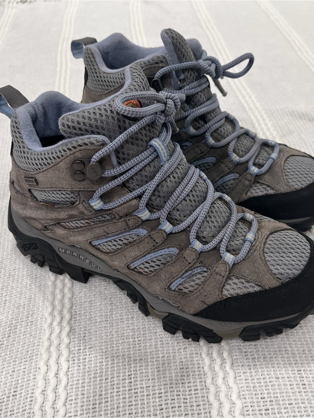Merrell Women's Gray Lace-Up Hiking Boots with Black Accents